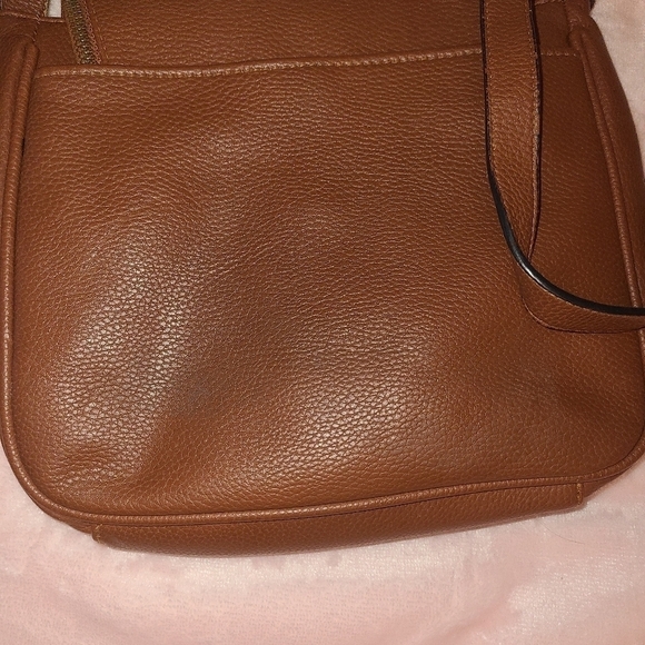 Caramel color crossbody bag - Picture 3 of 7